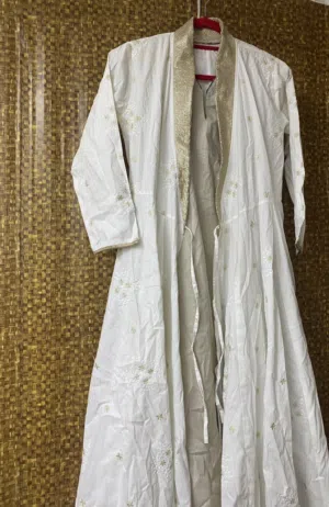 عباية (Monaco) كتان بتطريز ذهبي made in Kuwait