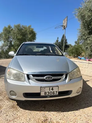 Kia cerato gold  مرخصه و مأمنه لمده سنه بحاله ممتازه جدا