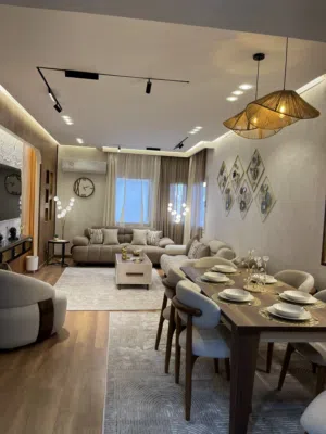 للبيع شقة بالمهندسين مفروشة