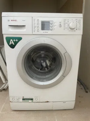 غساله مستخدمه