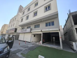 3 Floors . 1120 m2 . Agent1