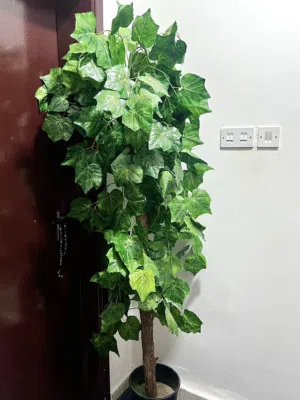 شجرة صناعية للتزين