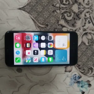 Apple iPhone 7 128 GB in Muscat