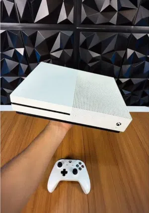xbox one s 1T نضيف هلبا استعمال نضيف