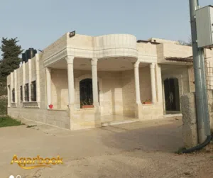 بيت مستقل مع مساحة خارجية للبيع في رافات