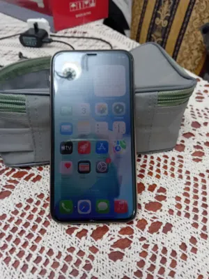 IPhone 11pro للبيع شبه جديد 150 دينار