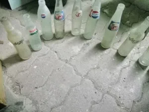 غراش مشروبات غازيه قديمه نادره جدا اللي يجمع تراثيات او عنده متاحف عليك بهذه الاشياء القديمه