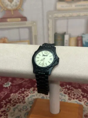 ساعة ماجستيك فنتج