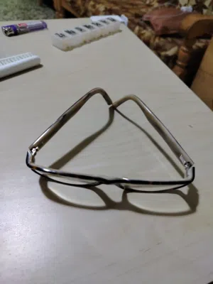 جوتشي إطار نظاره طبي