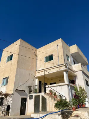 170 m2 5 Bedrooms Townhouse for Sale in Irbid Kofor Youba