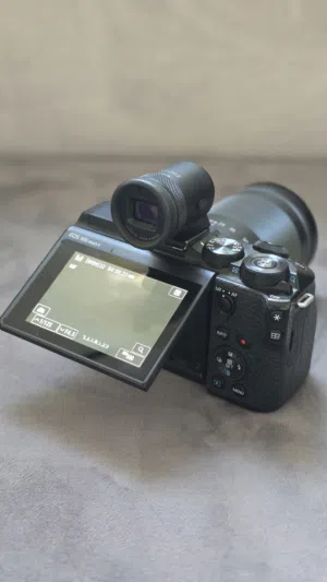 للبيع: كاميرا Canon Mirrorless EOS M6 Mark II -