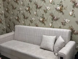طقم كراسي مستعمل يتحول الي سرير