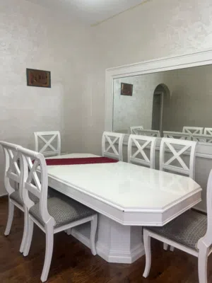 طاولة زان مستعمل خفيف