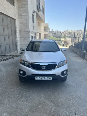 kia-sorento-2011-للبيع