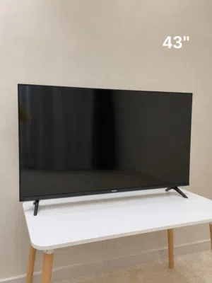 للبيع تلفزيون Venice 65 بوصة