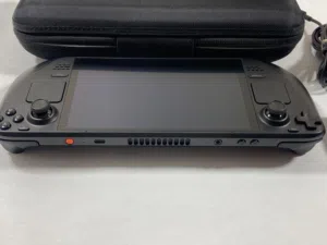 ستيم دك اوليد 512GB Steam Deck OLED بطارية 93%، نظافة حوالي 99%.