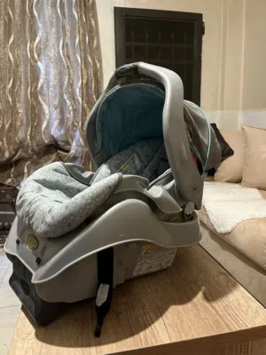 كوت و كارسيت Graco كرسي أطفال Graco سيارة قطعتين
