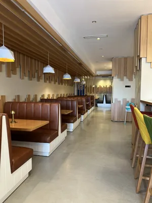 200 m2 . Landlord0
