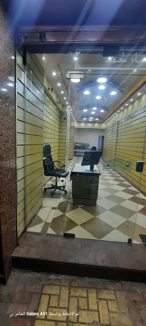 120 m2 . Landlord0