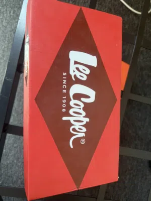 Lee cooper