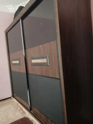 خزانة ملابس