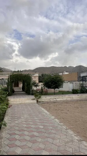 200 m2 2 Bedrooms Villa for Rent in Muscat Ansab