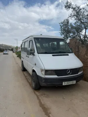 مرسيدس 212 بحالة ممتازة