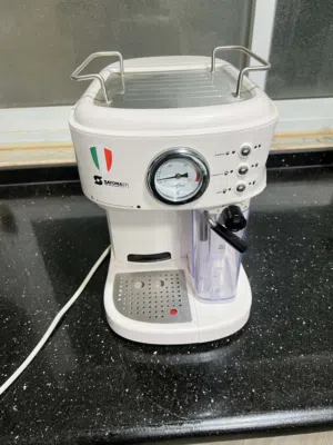 مكينة مشروبات ساخنه