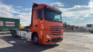 مرسيدس أكتروس 2014 صندوق Actros 2014 راس شاصي طويل عليه صندوق ثقيل جديد7متر طول حمولة 14طن