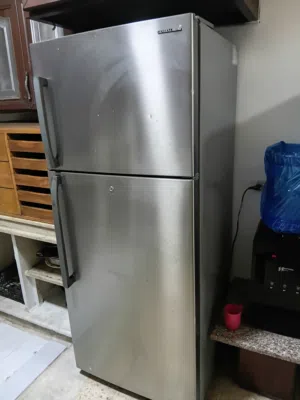 ثلاجه جنرال انفيرتر بحاله ممتازه وكاله