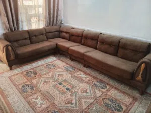 تخم تركي مخزن عشرة مقاعد بحالة ممتازة جدا
