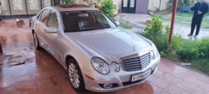 مرسيدس E280 موديل 2009 ماشية 145 ألف كيلو