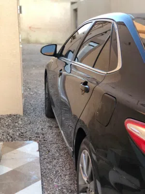 للبيع كامري هايبرت 2017