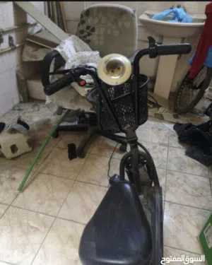 سكوتر مستعملة بسعر رخيص جدا مشاكلها في الوصف