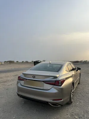 Used Lexus ES in Al Batinah