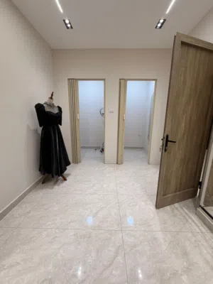 صالون تجميل +محل تأجير فساتين