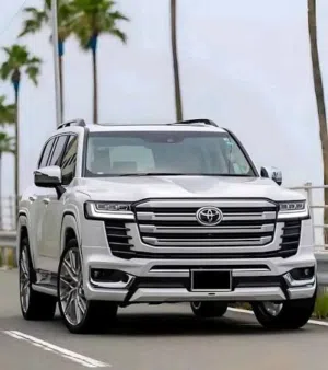 SUV Toyota in Farwaniya
