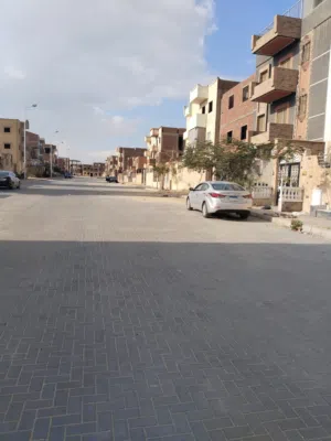 ‏٤ غرف نوم ‏.‏ ٣ حمّامات ‏.‏ 600 م٢‏3