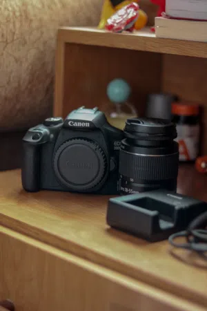 Canon 2000d بحالة ممتازة