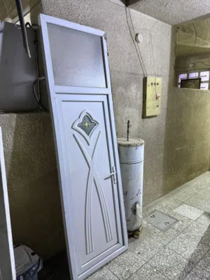 باب MDF للبيع