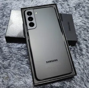 اخو الجديد Samsung S22 plas 5G رام 16 جيجا 128 و 256  أغراضة الأصلية متوفر توصيل