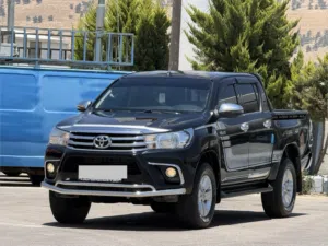 TOYOTA - HILUX - 2019 - 4*4 - فحص كامل (7/جيد) وارد المركزية / دهان الوكالة /جير عادي/صنف اول