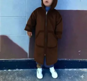 فروة شتوية للأطفال بقبعة مدمجة