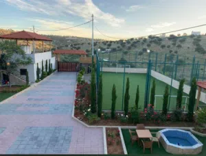 2 Bedrooms Chalet for Rent in Zarqa Sarout