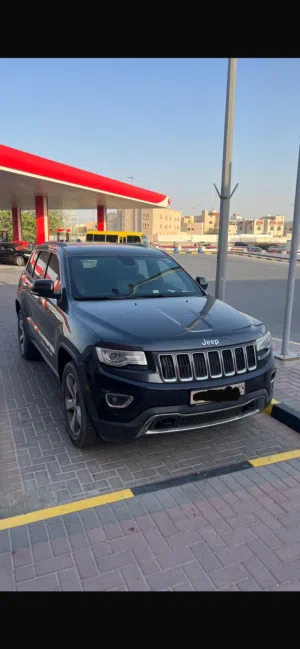 Jeep Cherokee 2016 V8 5.7