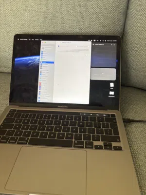 Macbook pro 2020 13.3 inch