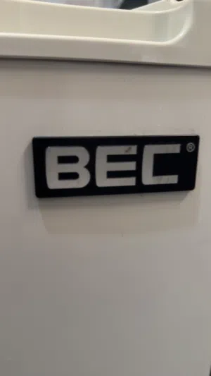 ثلاجه للبيع
