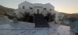 مزرعة للبيع