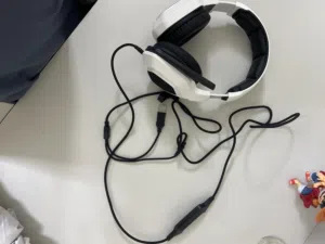 سماعات ممتازة لم تستعمل إلا مرة