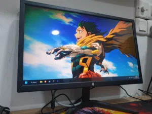 شاشة ماركة HM مستعمل للبيع حجم 22